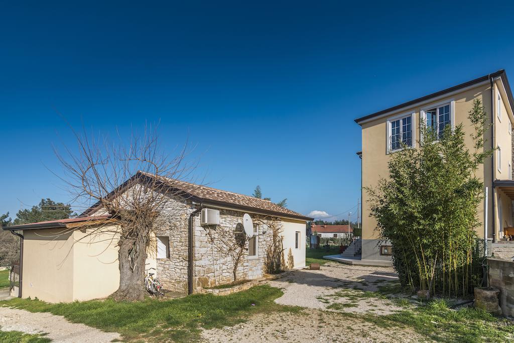 Apartments & Rooms Buoni Amici Murine المظهر الخارجي الصورة